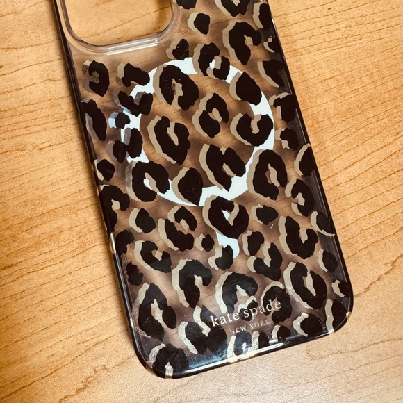 iPhone case - Picture 2 of 2